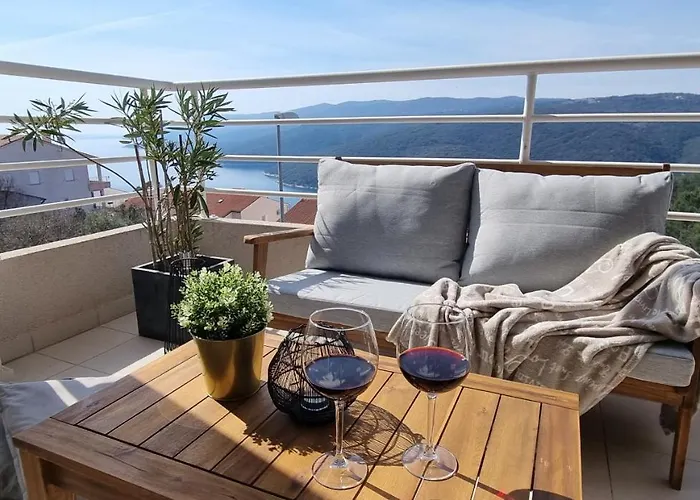 Apartment Cami -Stylish Apartment With A Beautiful Seaview