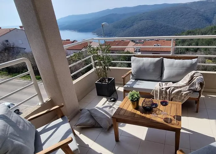 Apartment Cami -Stylish Apartment With A Beautiful Seaview