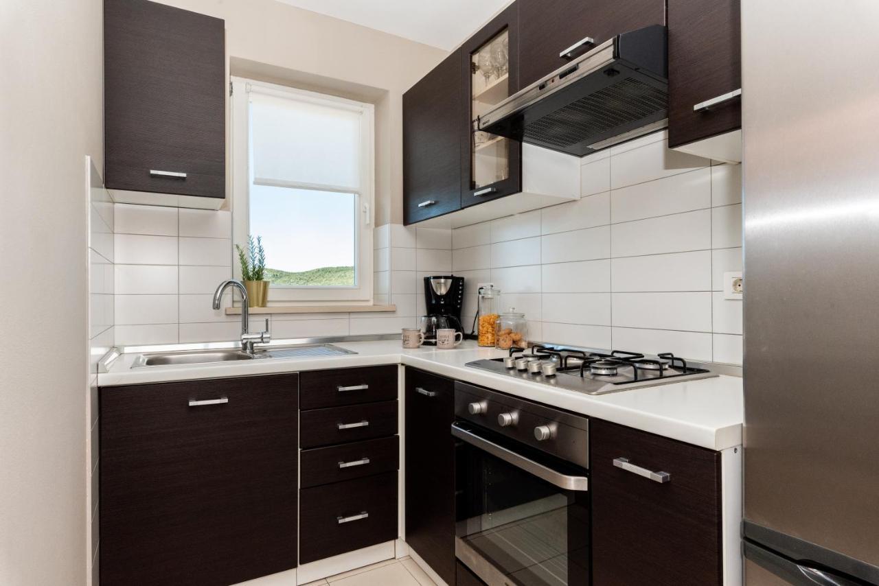 Cami -stylish With A Beautiful Seaview Apartment *