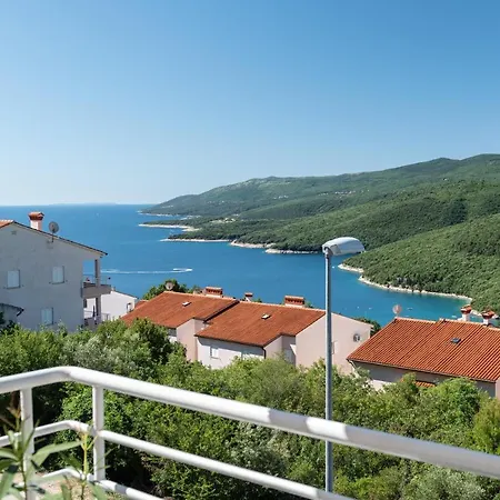 Apartment Cami -Stylish Apartment With A Beautiful Seaview Rabac Exterior foto