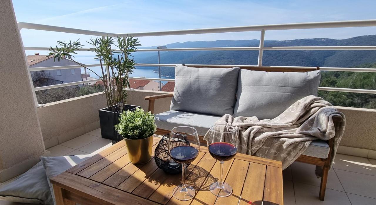 Cami -stylish With A Beautiful Seaview Apartma Rabac